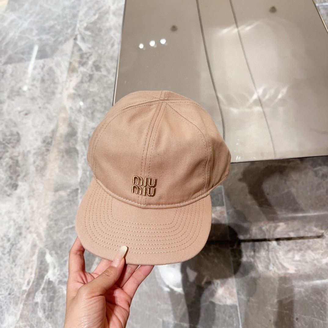 Miu Miu Caps